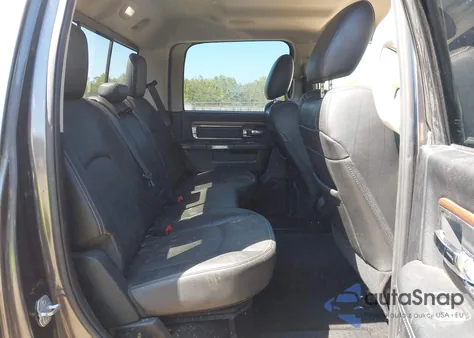 2015 Ram 1500 Laramie z USA, uszkodzony, nr VIN 1C6RR7NM4FS567981